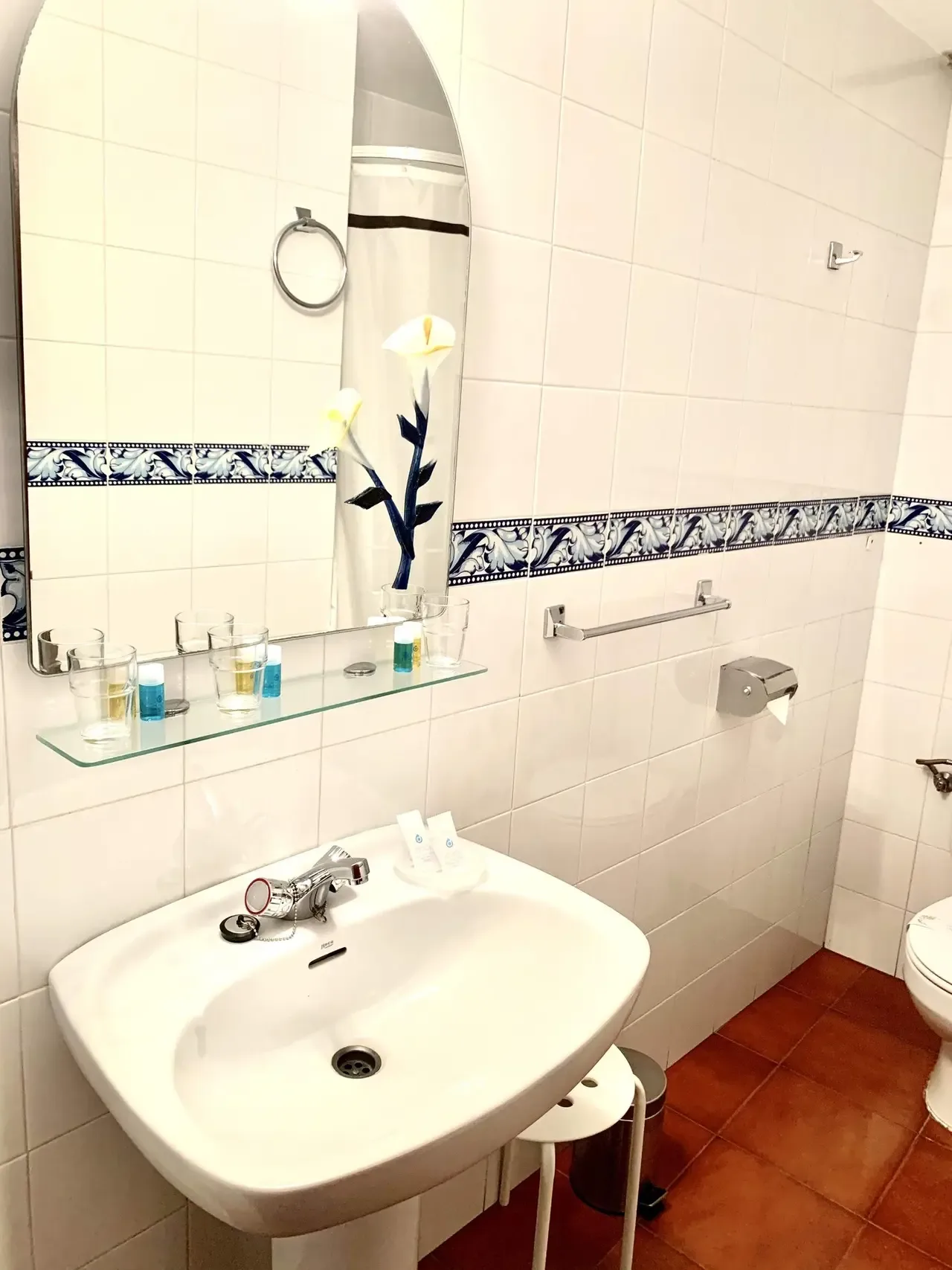 Double Room (2 Beds) · 3/4