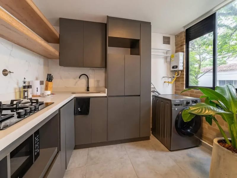 Compact 2BR in Laureles w/ City View