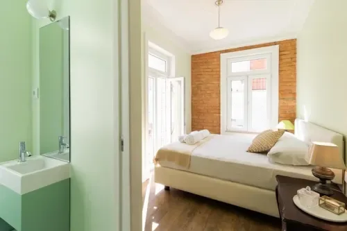 1898 Home & Suites
