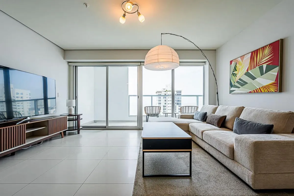 Stunning 2BR in Costa del Este w/ Balcony