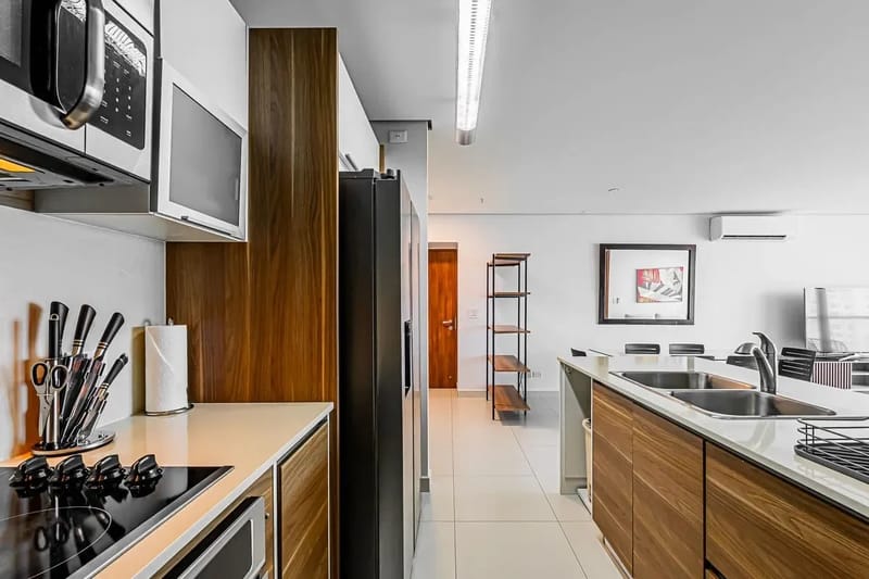 Stunning 2BR in Costa del Este w/ Balcony