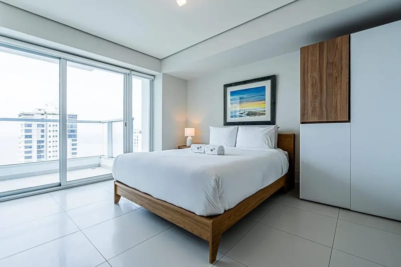 Stunning 2BR in Costa del Este w/ Balcony