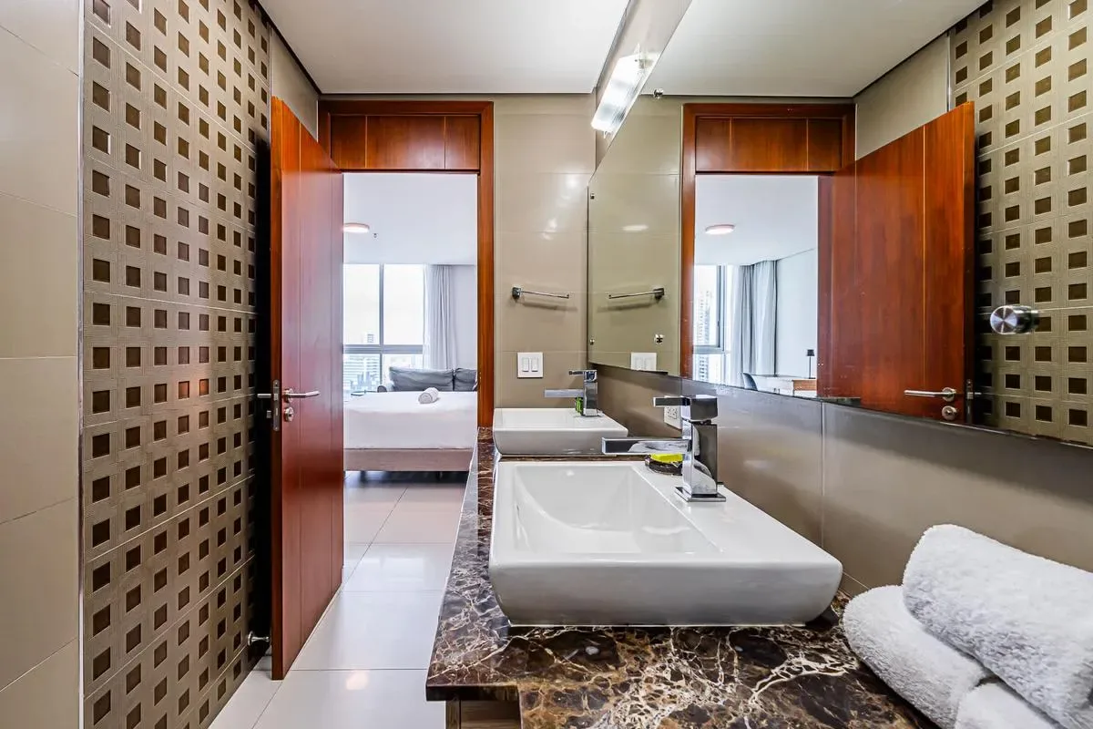 Stunning 2BR in Costa del Este w/ Balcony