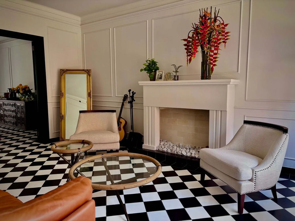 Stunning Room in Boutique Hotel w/ Breakfast