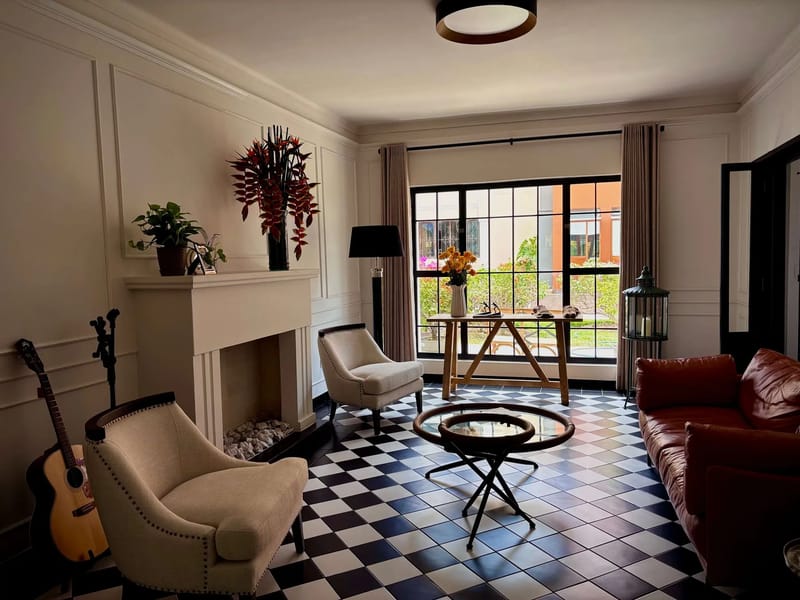 Stunning Room in Boutique Hotel w/ Breakfast