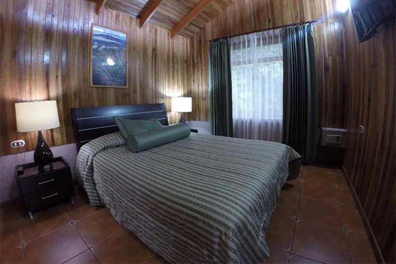 Junior cabin