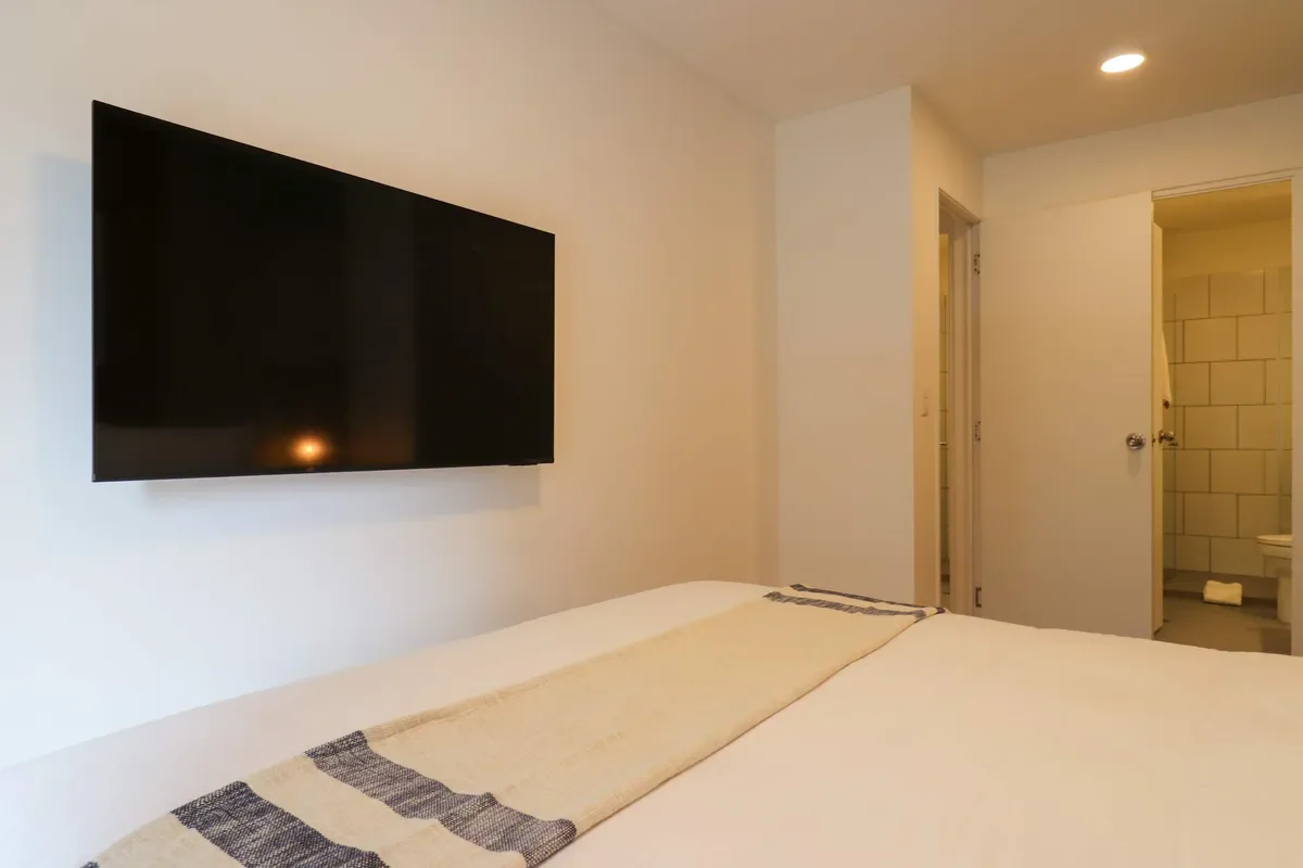 Exceptional 2BR w/ Balcony in Miraflores