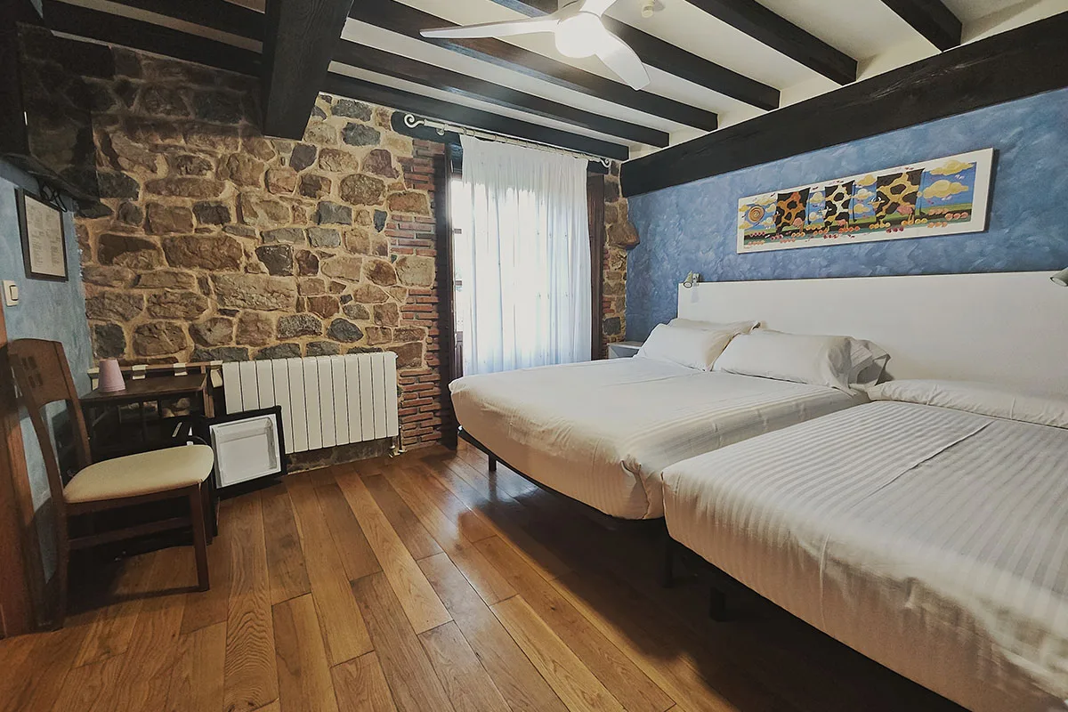 Triple room
