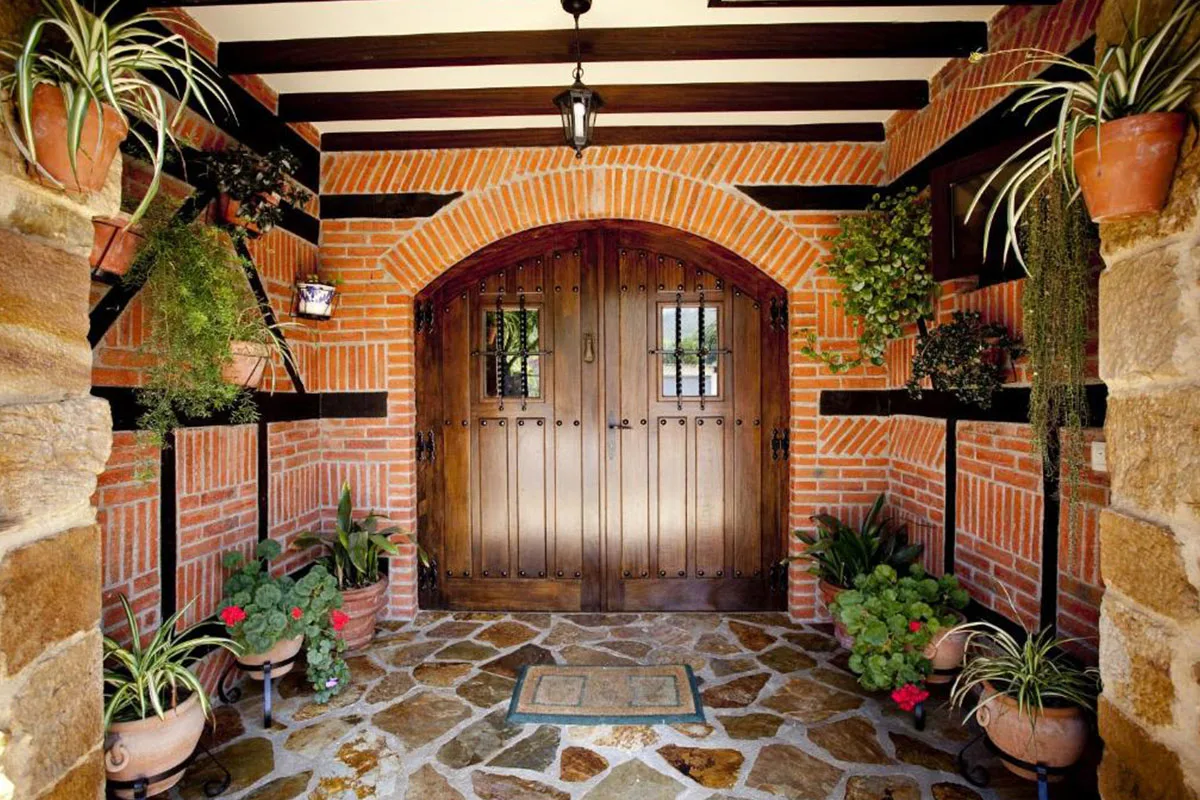 Posada entrance