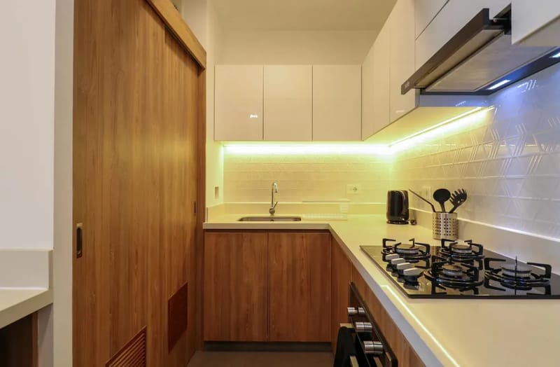 Charming 2BR w/ Balcony & View in Miraflores