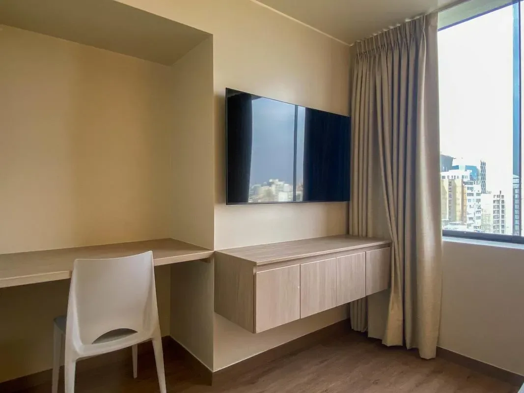 Modern 2BR w/ AC in Miraflores