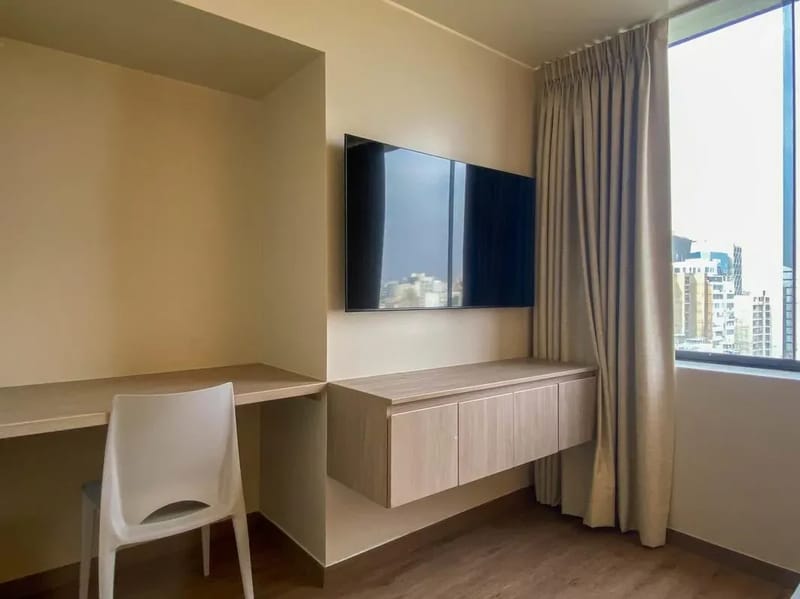 Modern 2BR w/ AC in Miraflores