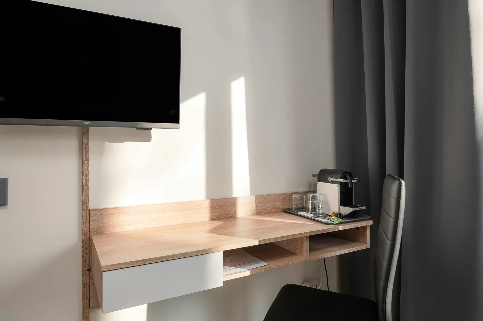 Habitación doble con una cama amplia