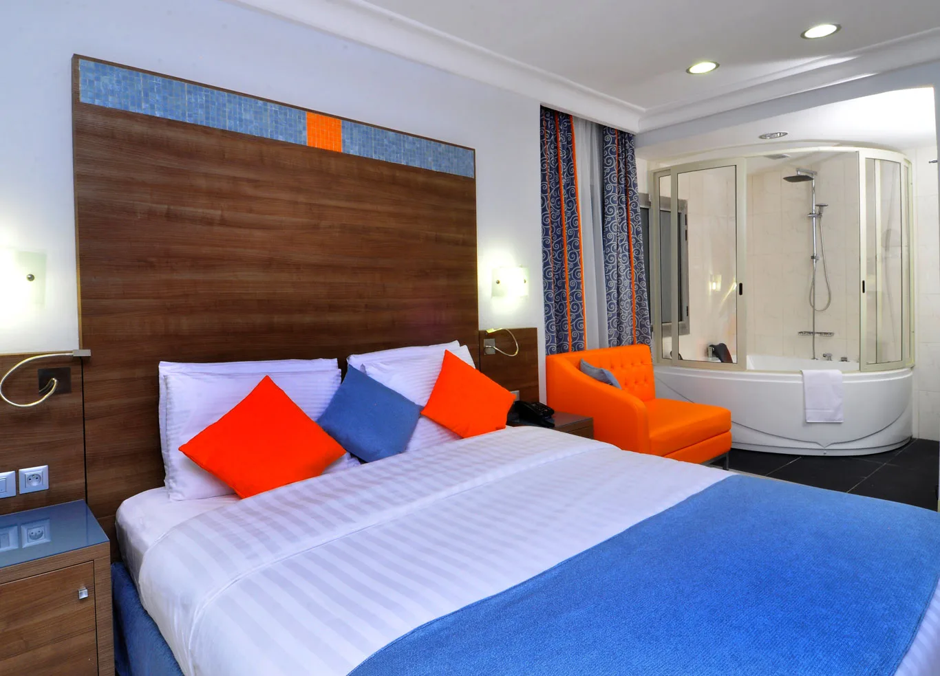 Banner del Benin Royal Hotel