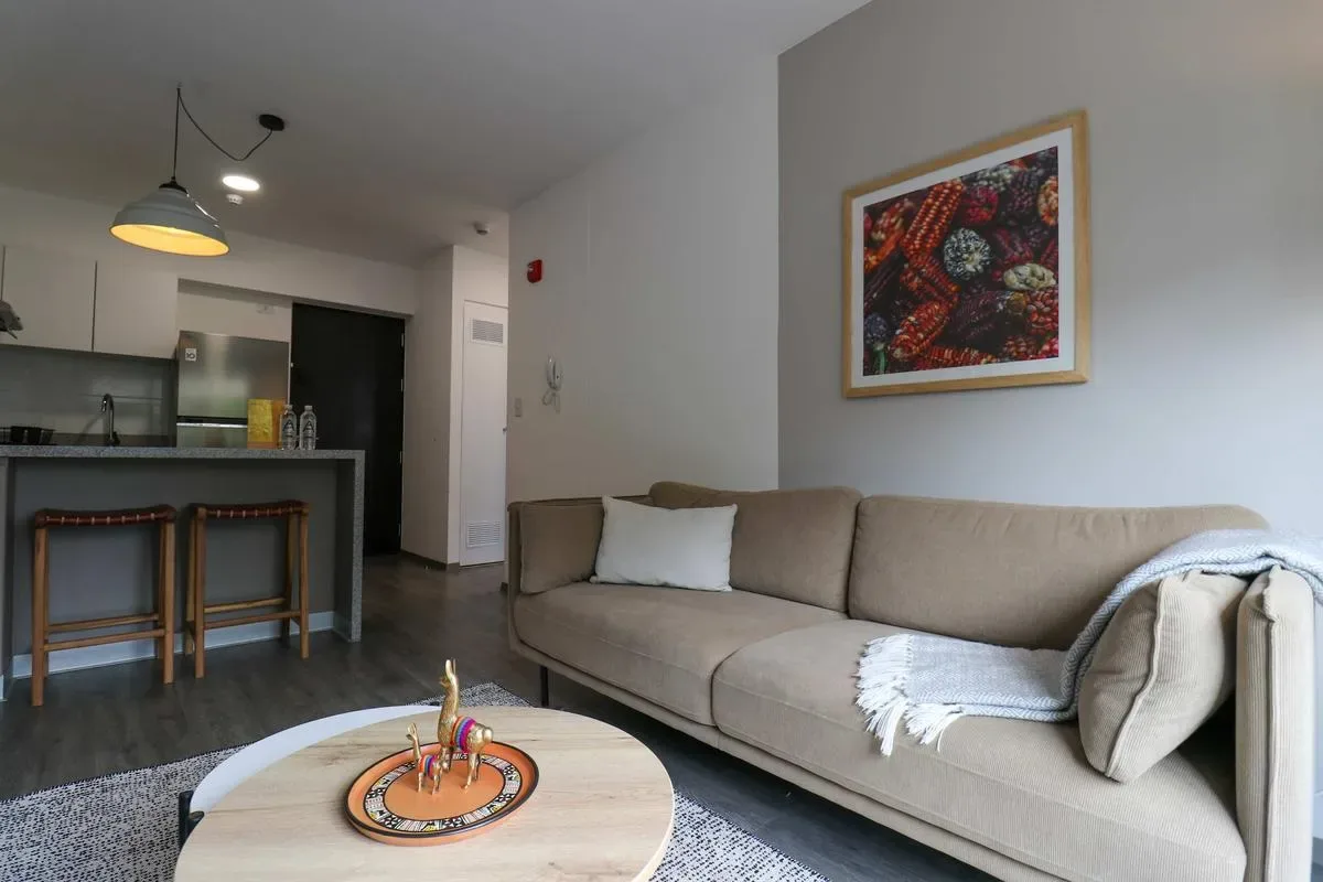 Bright 1BR in Historic Cusco w/ Balcony