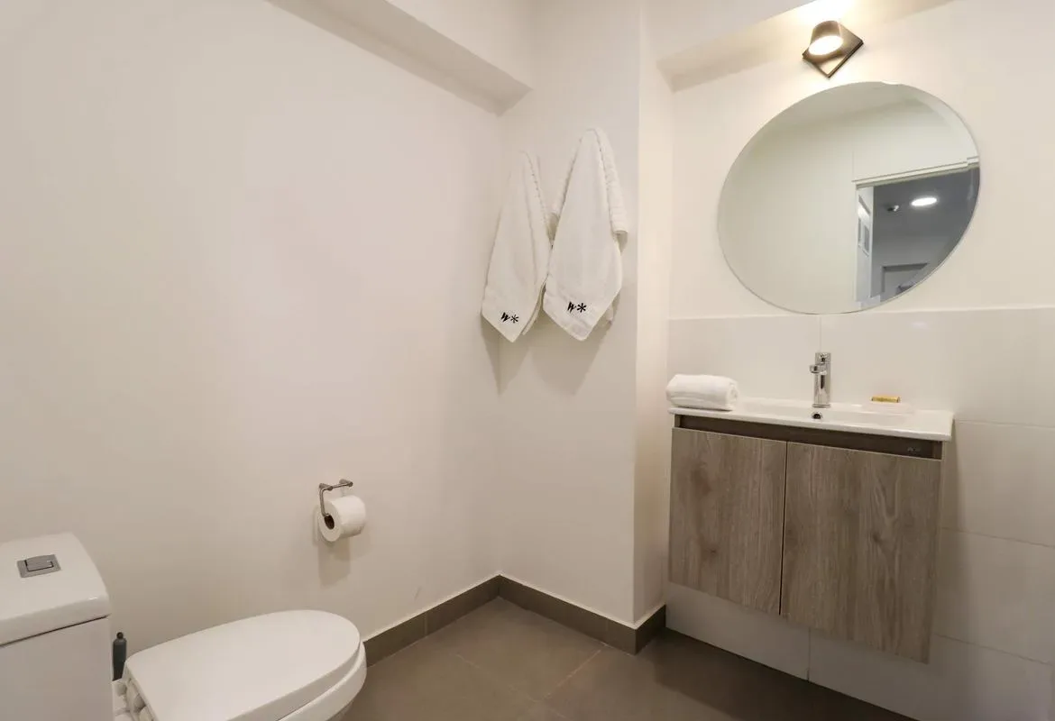 Bright 1BR in Historic Cusco w/ Balcony