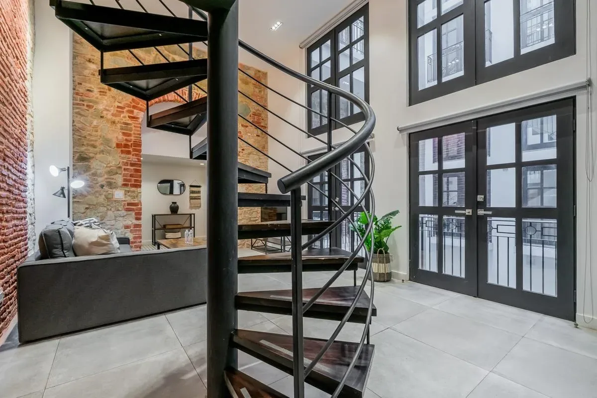 Refined Duplex in Plaza Catedral