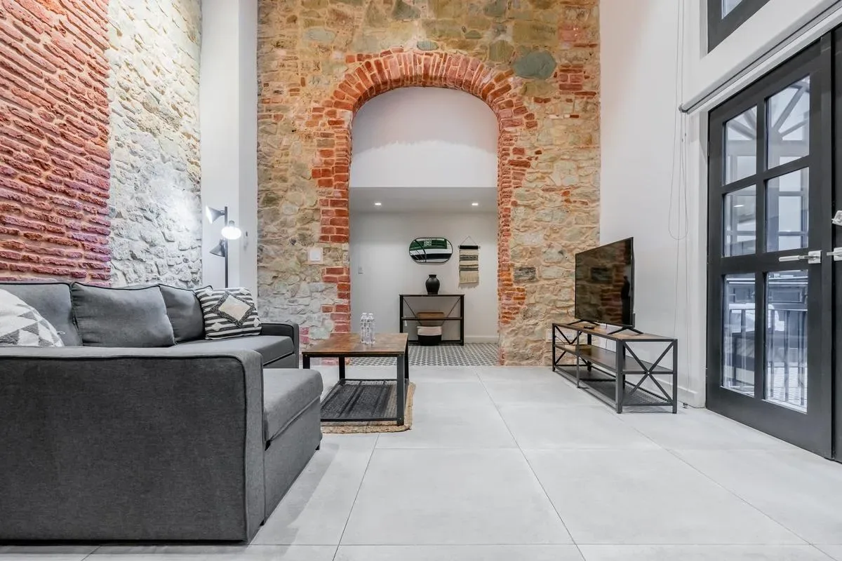 Refined Duplex in Plaza Catedral