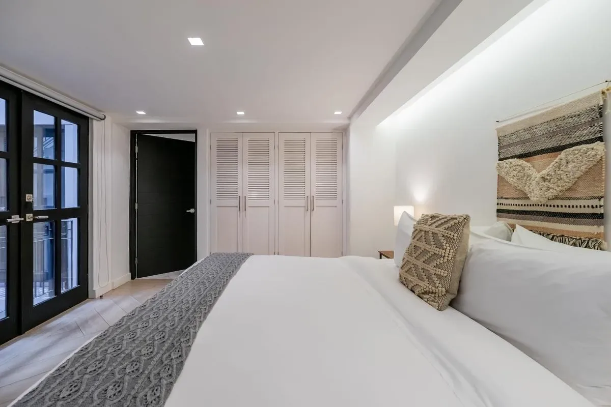 Refined Duplex in Plaza Catedral