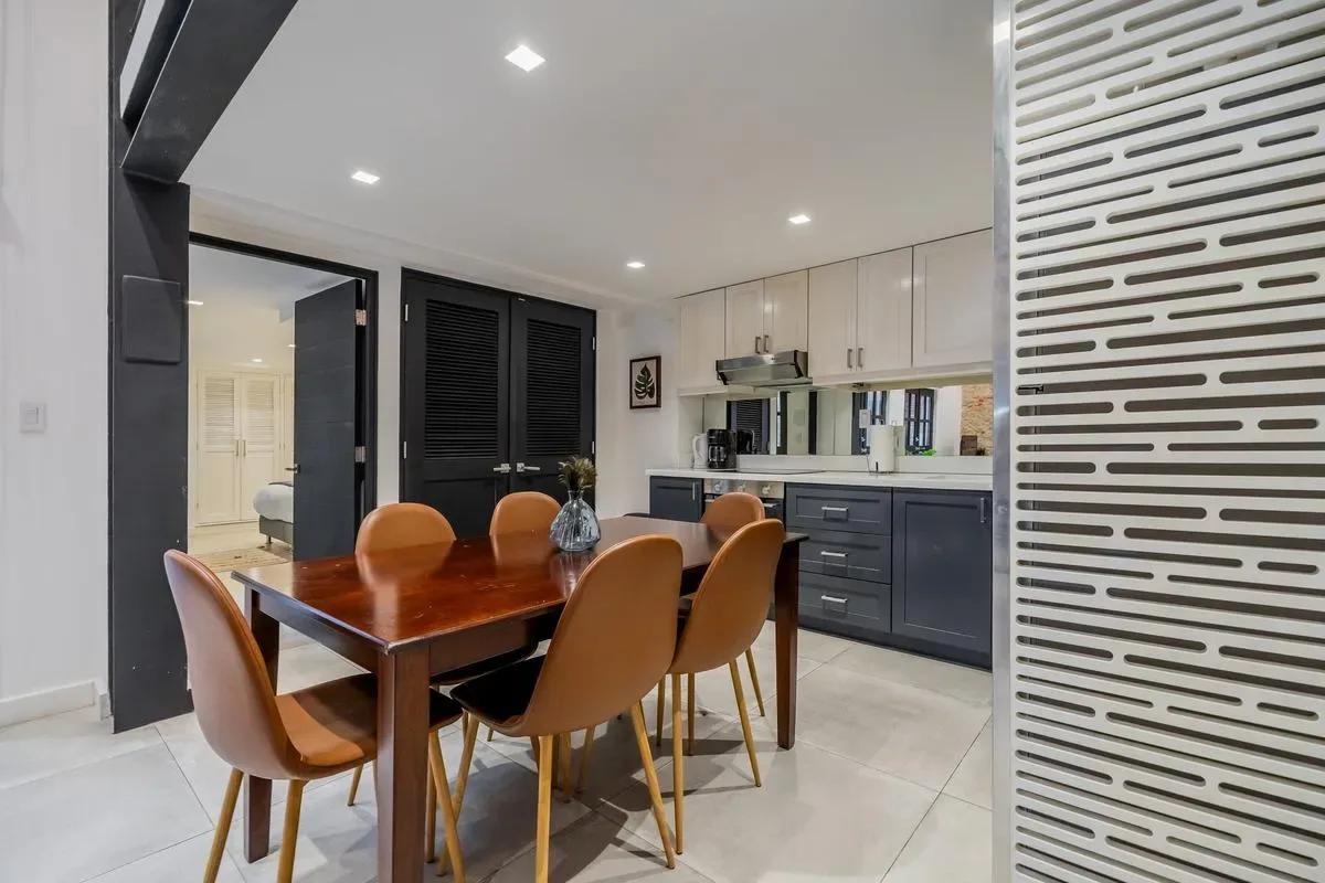 Refined Duplex in Plaza Catedral