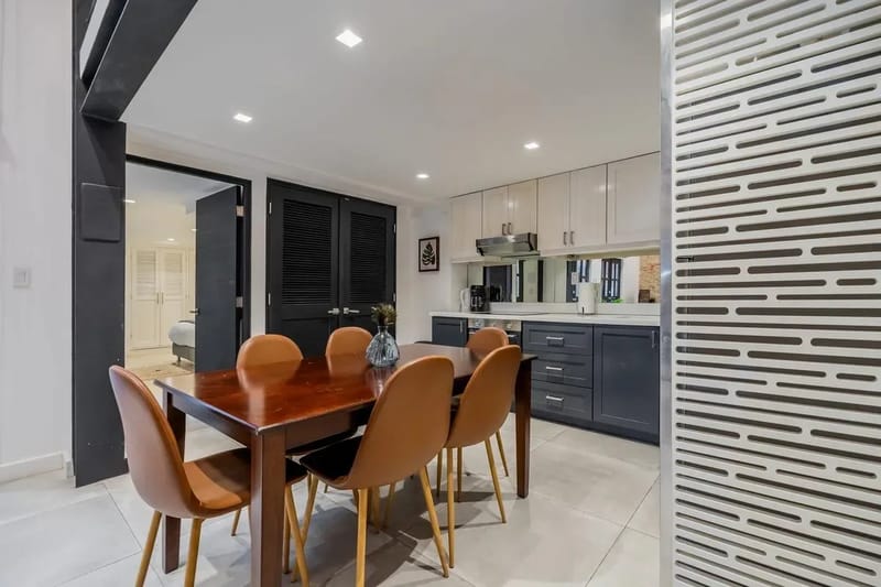 Refined Duplex in Plaza Catedral