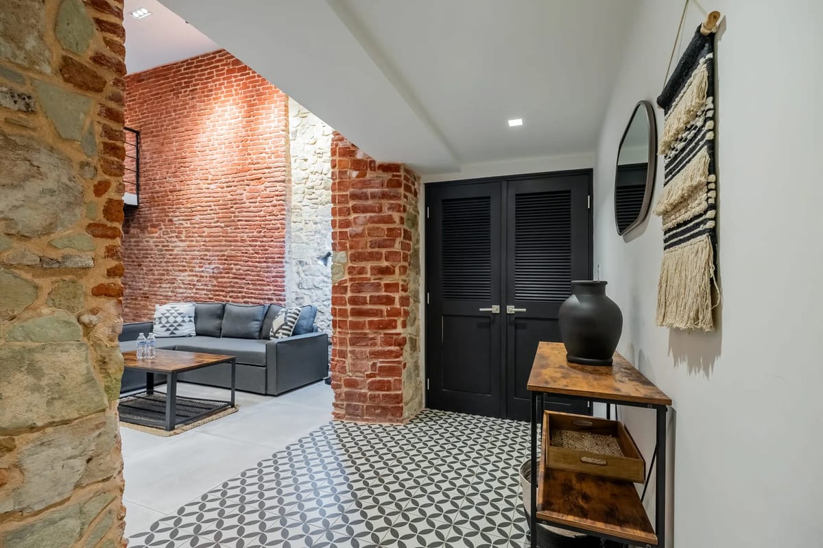 Refined Duplex in Plaza Catedral