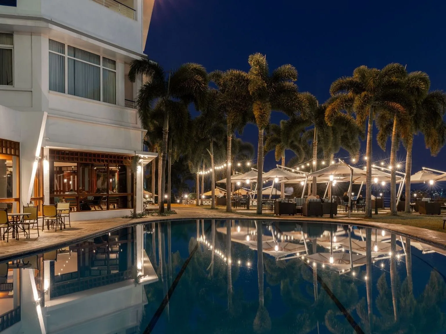Piscina del hotel