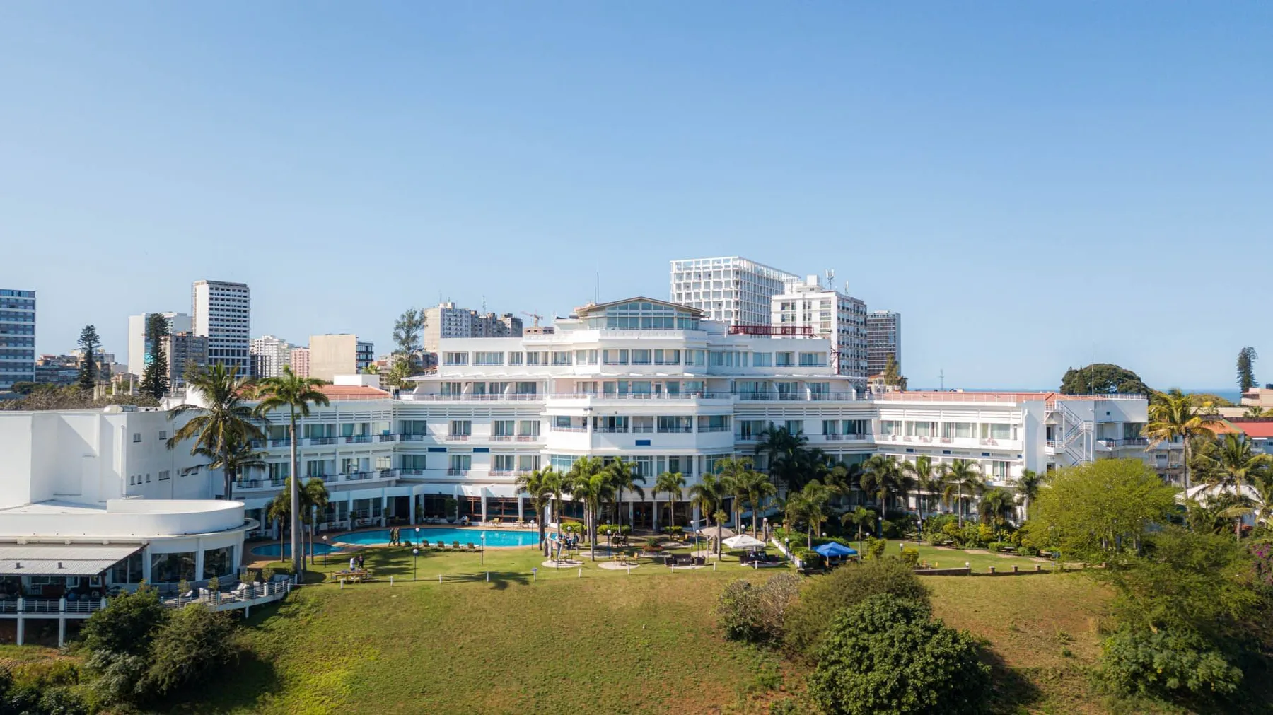 Exterior view of the hotel at Cardoso Hotel