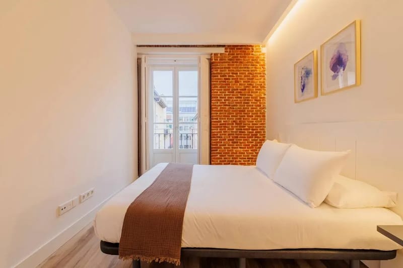 Modern 2BR at Palacio Real