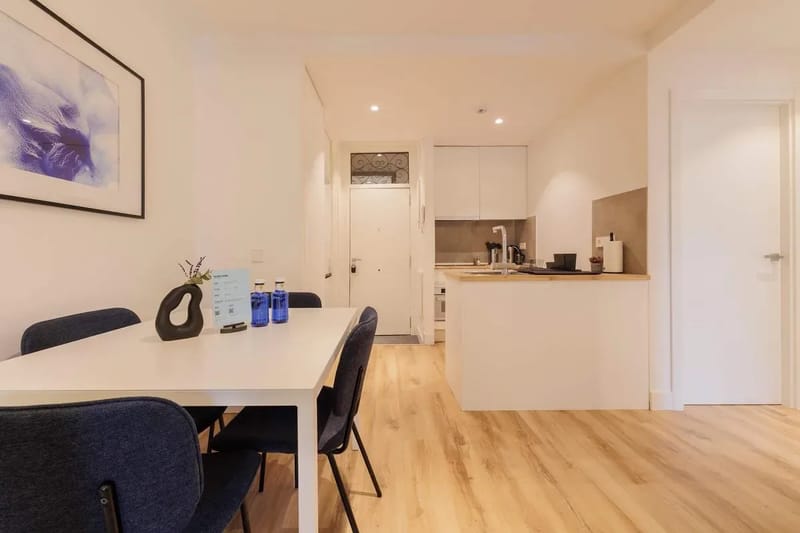 Modern 2BR at Palacio Real