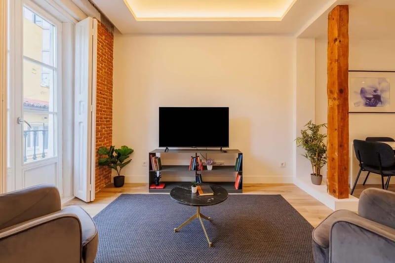 Modern 2BR at Palacio Real