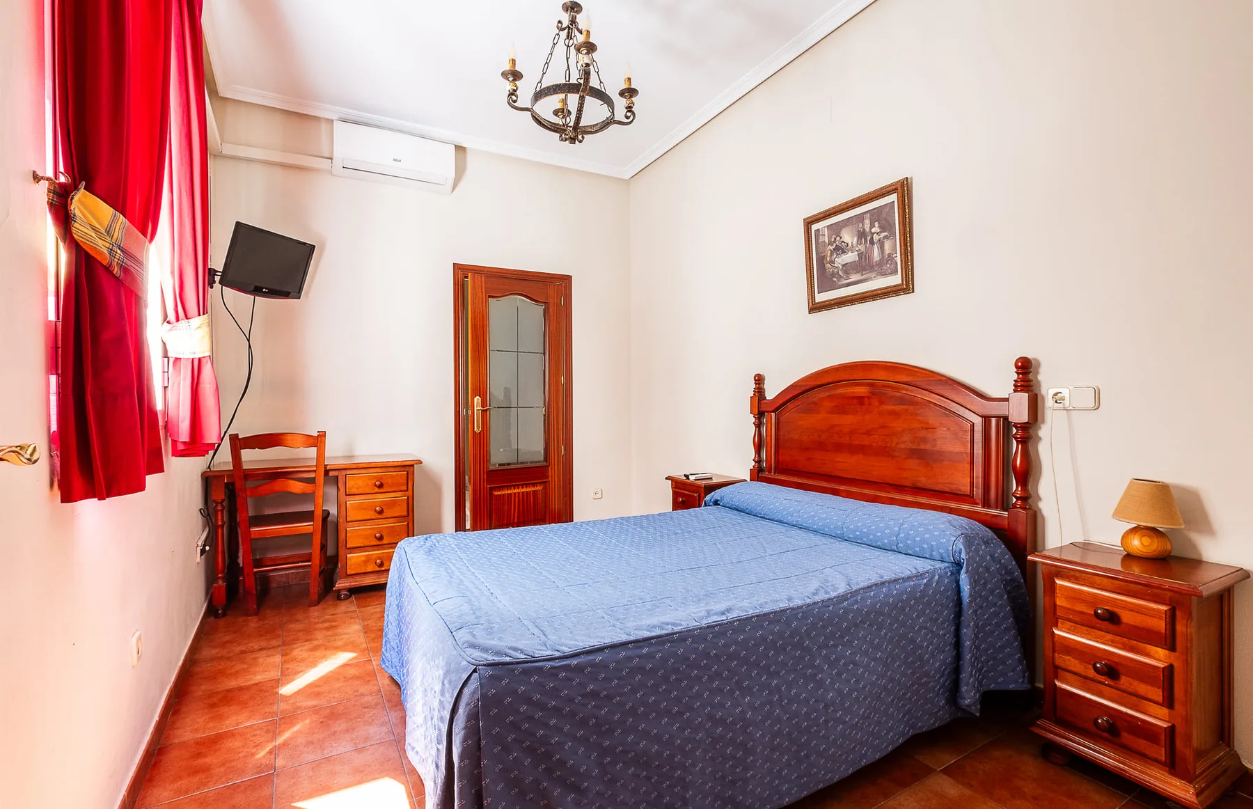 Hostal El Pilar property photo