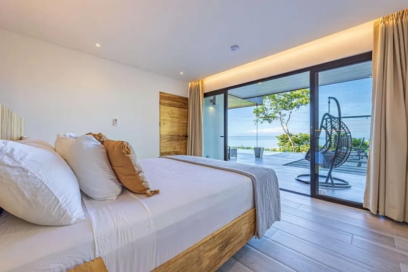 Stylish 3BR Villa w/ Stunning Terrace Views