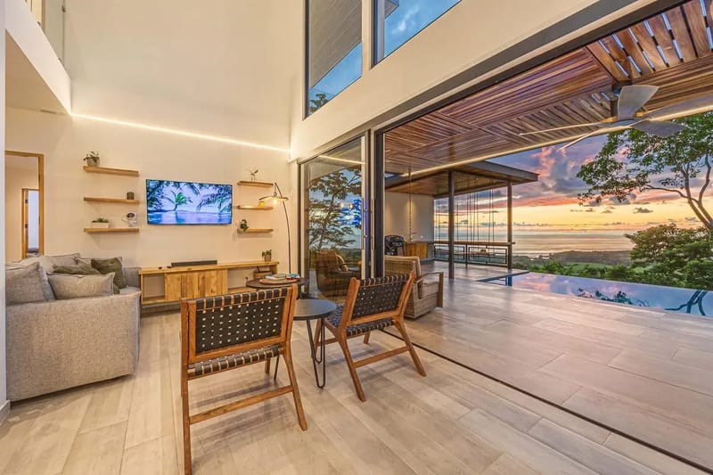 Stylish 3BR Villa w/ Stunning Terrace Views
