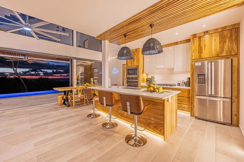 Stylish 3BR Villa w/ Stunning Terrace Views