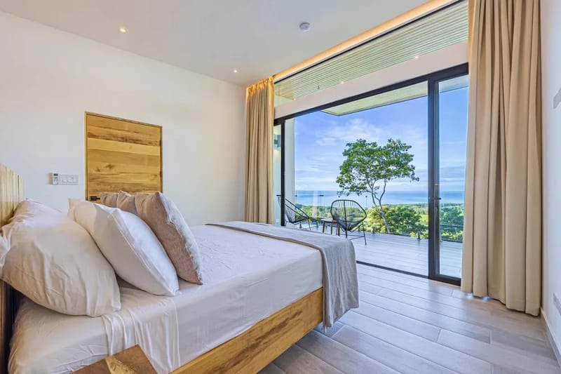 Stylish 3BR Villa w/ Stunning Terrace Views