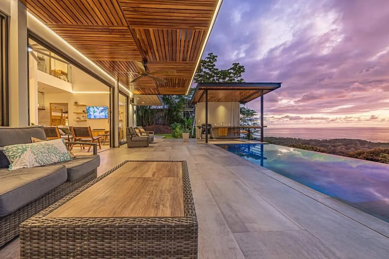 Stylish 3BR Villa w/ Stunning Terrace Views