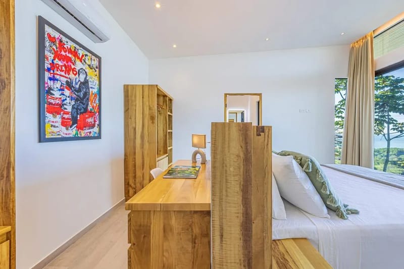Stylish 3BR Villa w/ Stunning Terrace Views