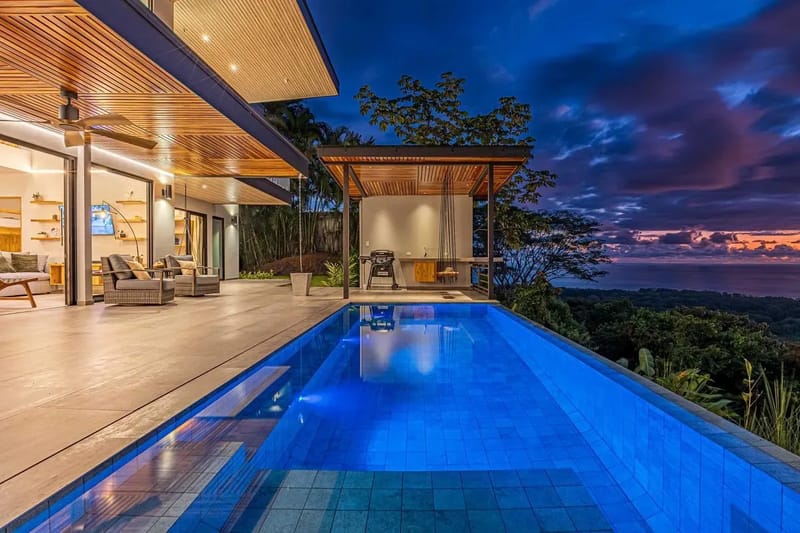 Stylish 3BR Villa w/ Stunning Terrace Views