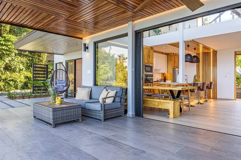 Stylish 3BR Villa w/ Stunning Terrace Views