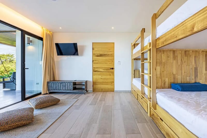 Stylish 3BR Villa w/ Stunning Terrace Views