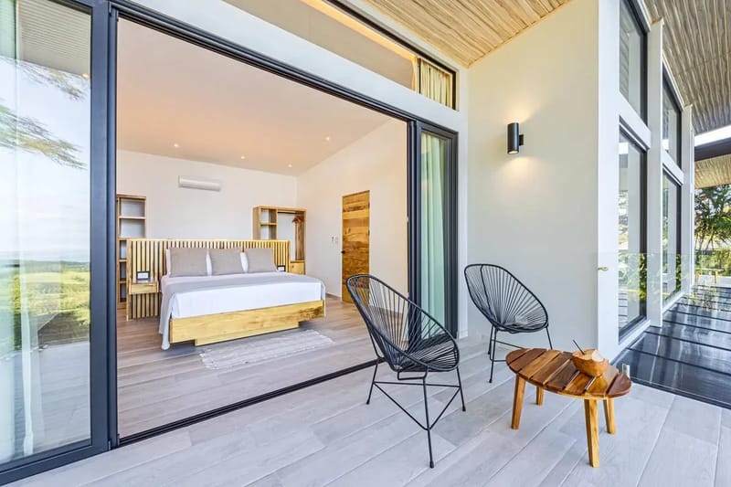 Stylish 3BR Villa w/ Stunning Terrace Views
