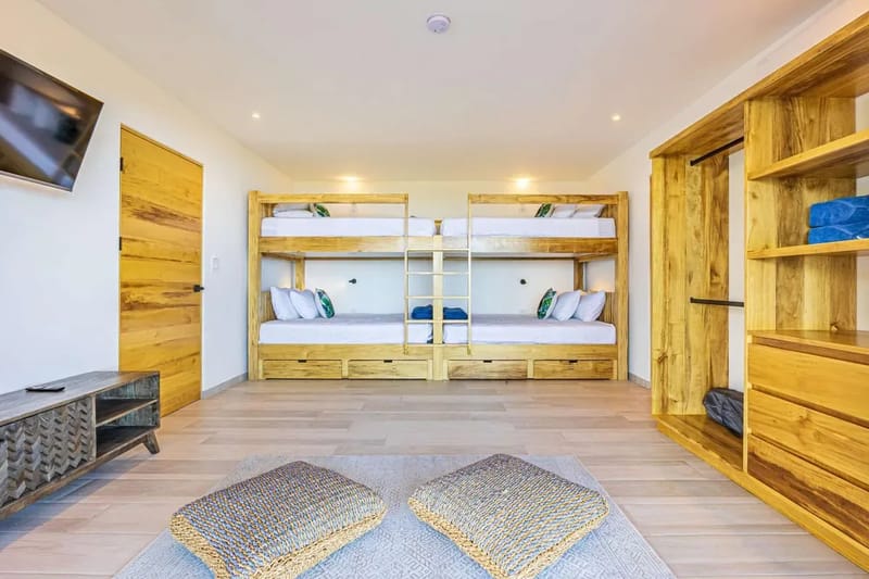 Stylish 3BR Villa w/ Stunning Terrace Views