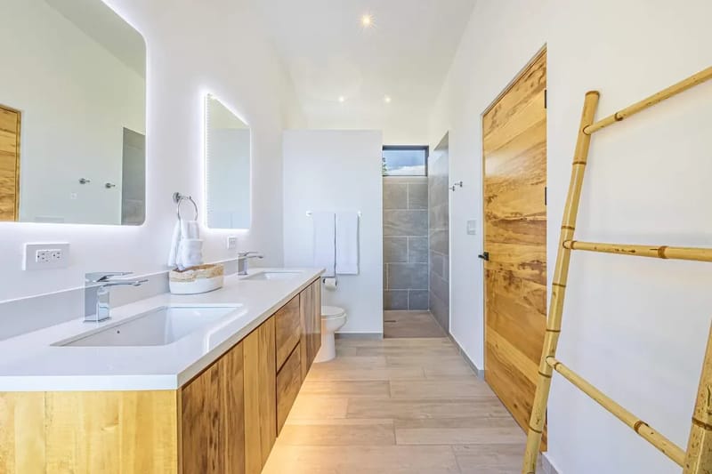 Stylish 3BR Villa w/ Stunning Terrace Views