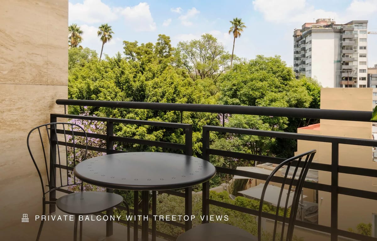 Urban Loft w/Balcony in Parque Mexico