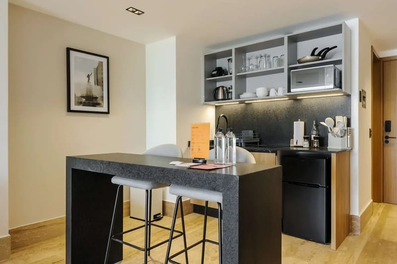 Urban Loft w/Balcony in Parque Mexico