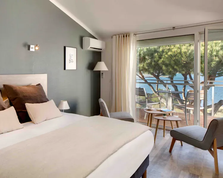 Superior sea-view double room