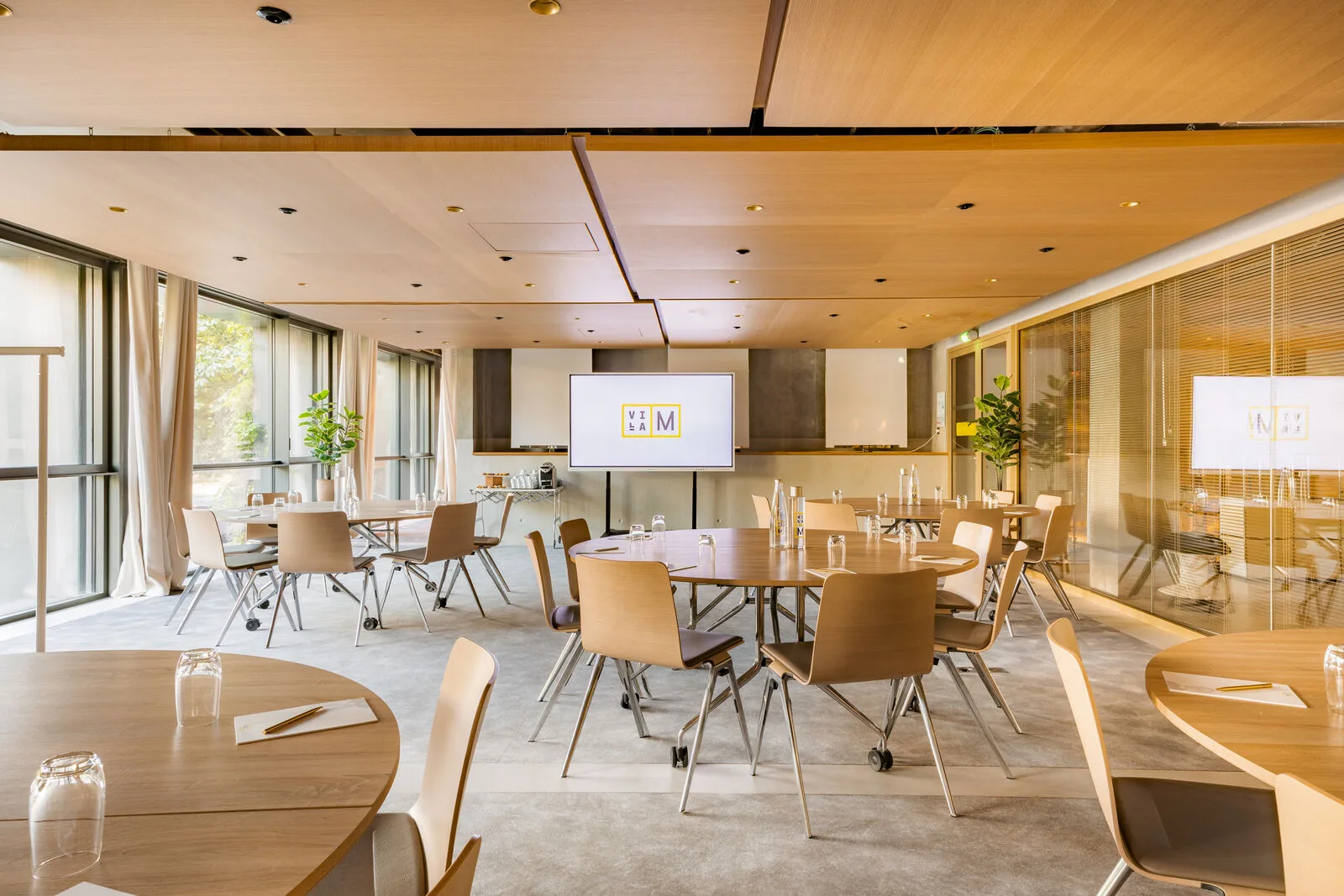 Meeting room at Villa M.