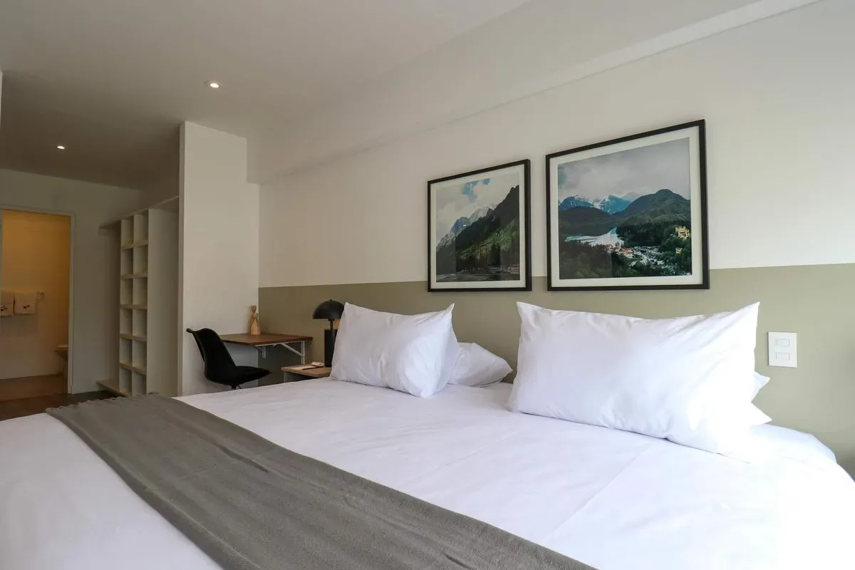 Fabulous 2BR w/ Balcony in Miraflores