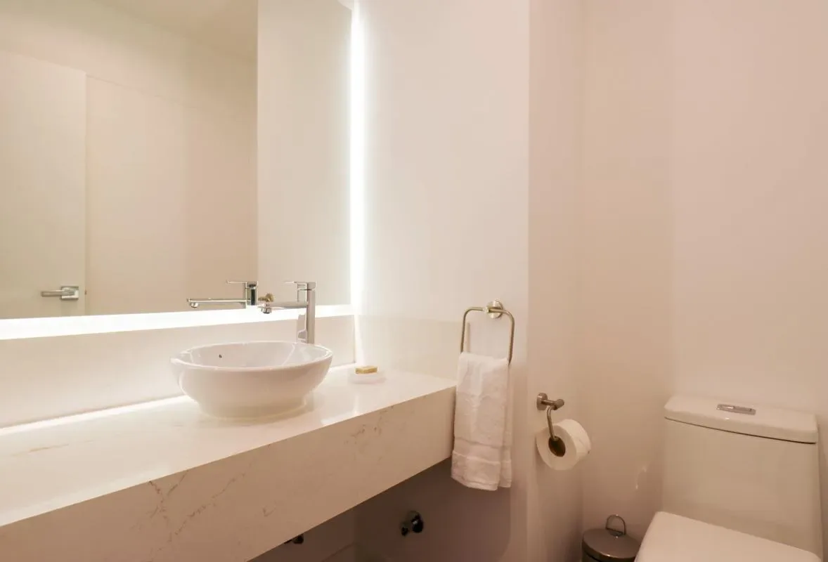 Fabulous 2BR w/ Balcony in Miraflores
